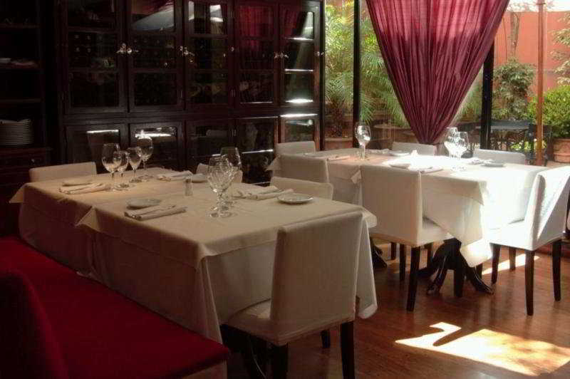 Loi Suites Arenales Buenos Aires Restaurant photo