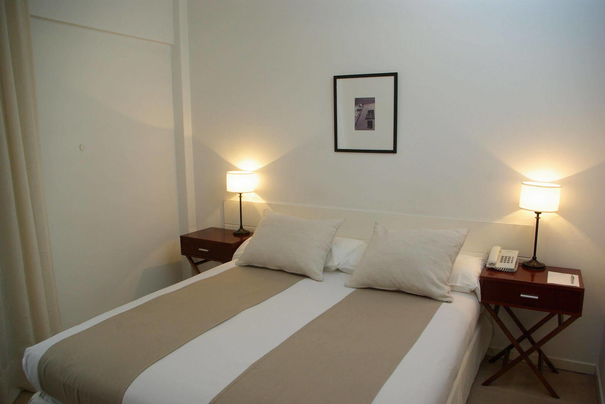 Loi Suites Arenales Buenos Aires Exterior photo