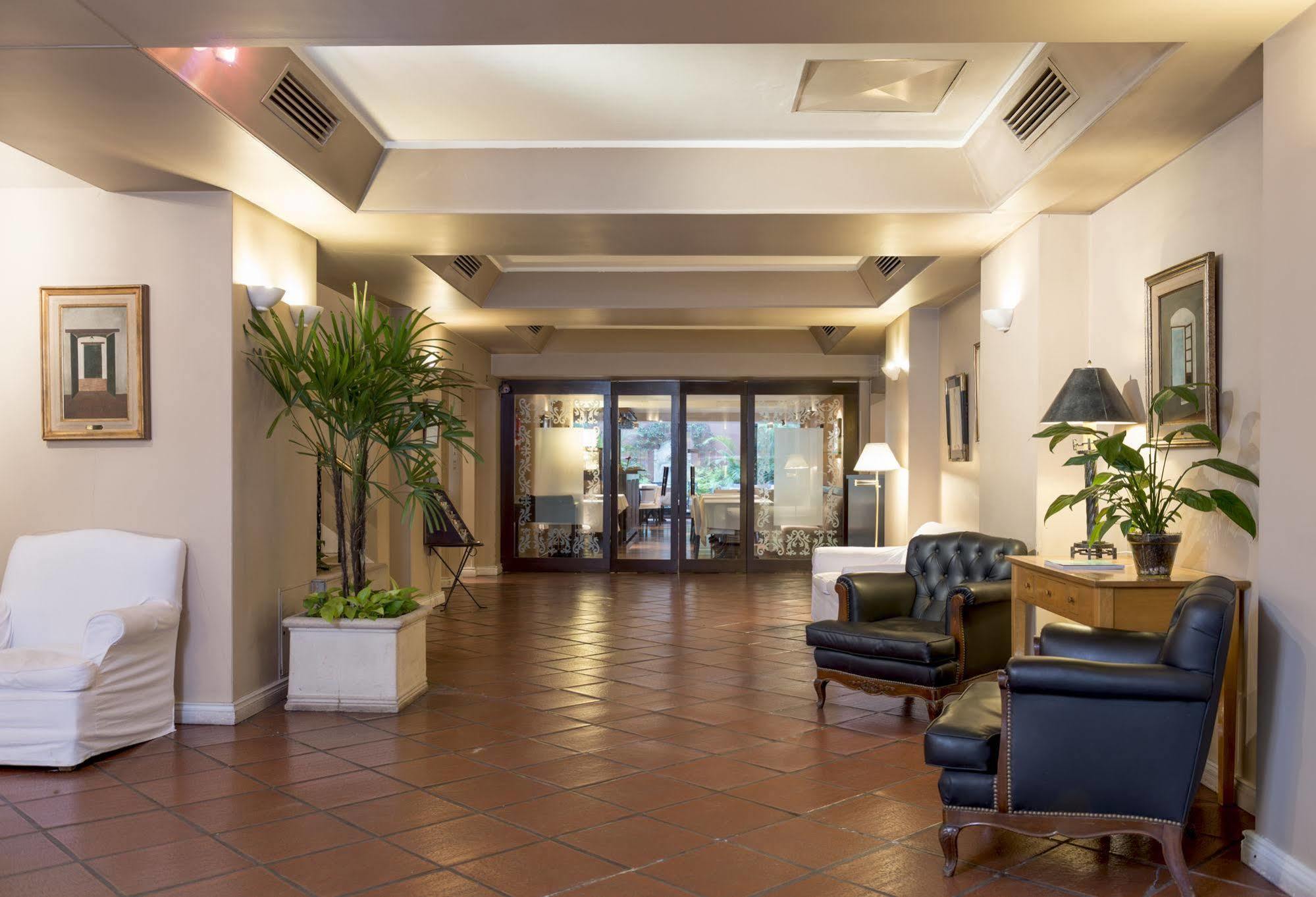 Loi Suites Arenales Buenos Aires Exterior photo