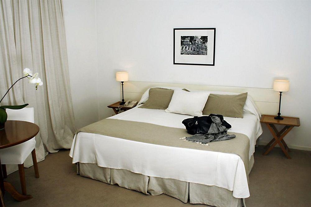 Loi Suites Arenales Buenos Aires Room photo